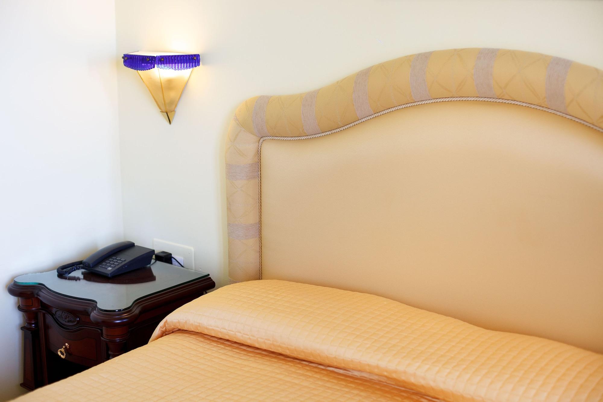 Johanna Park Hotel Sorrento Esterno foto