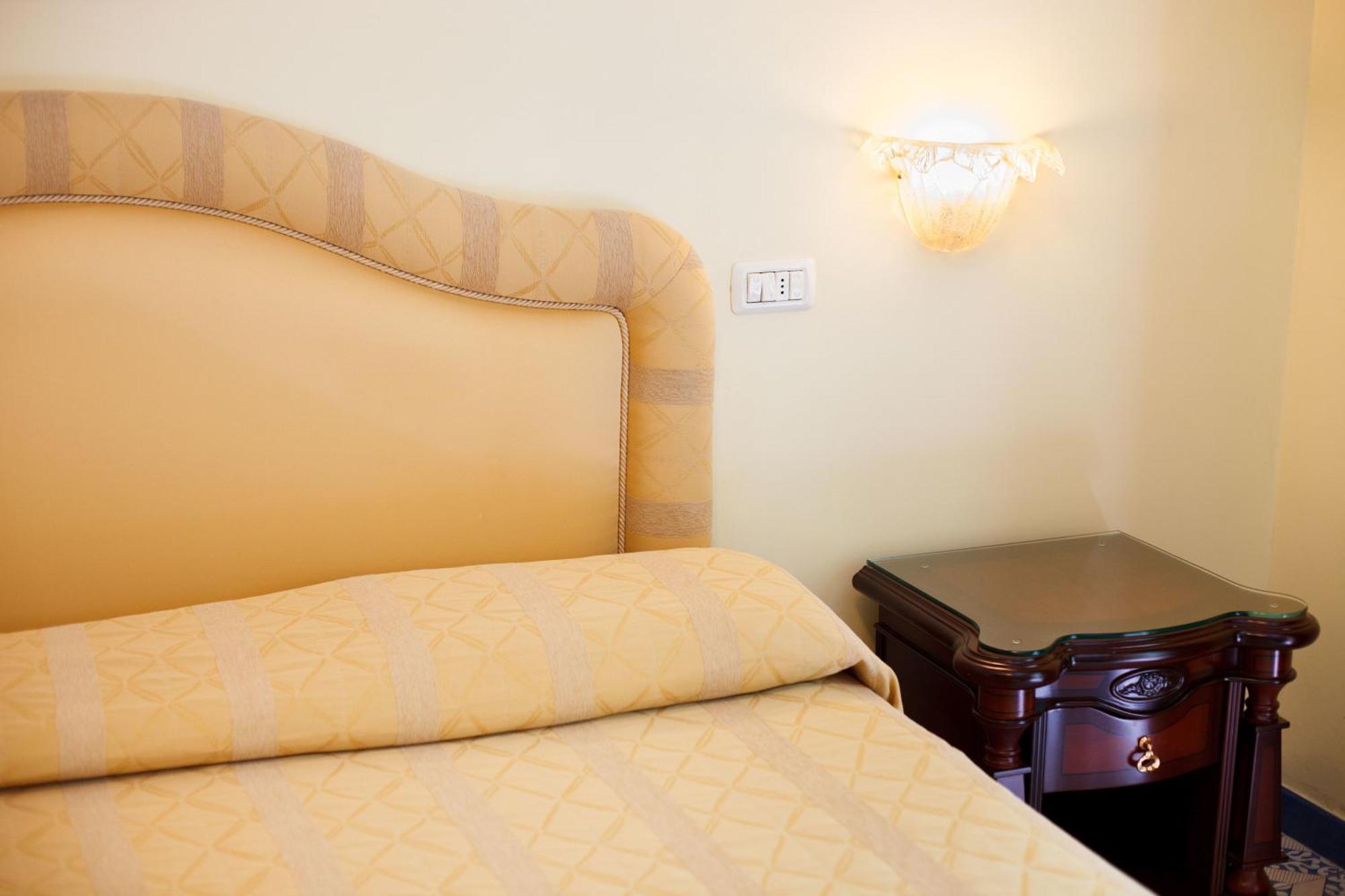 Johanna Park Hotel Sorrento Camera foto