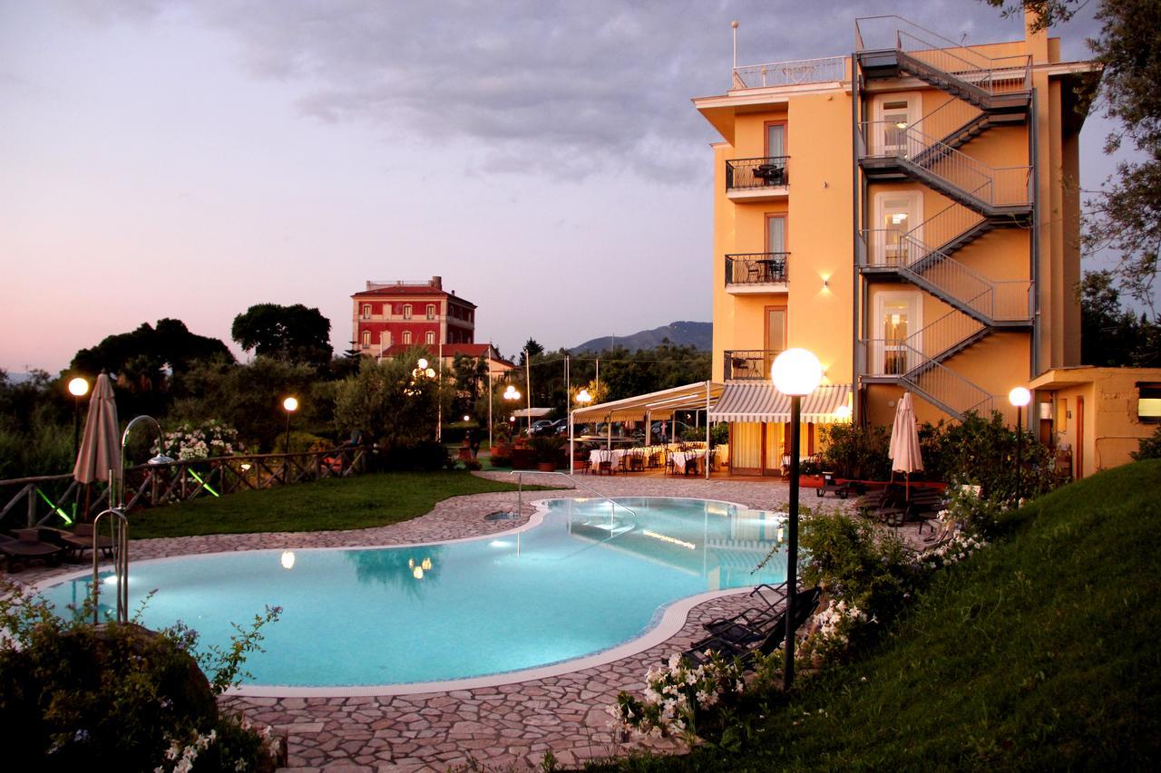 Johanna Park Hotel Sorrento Esterno foto