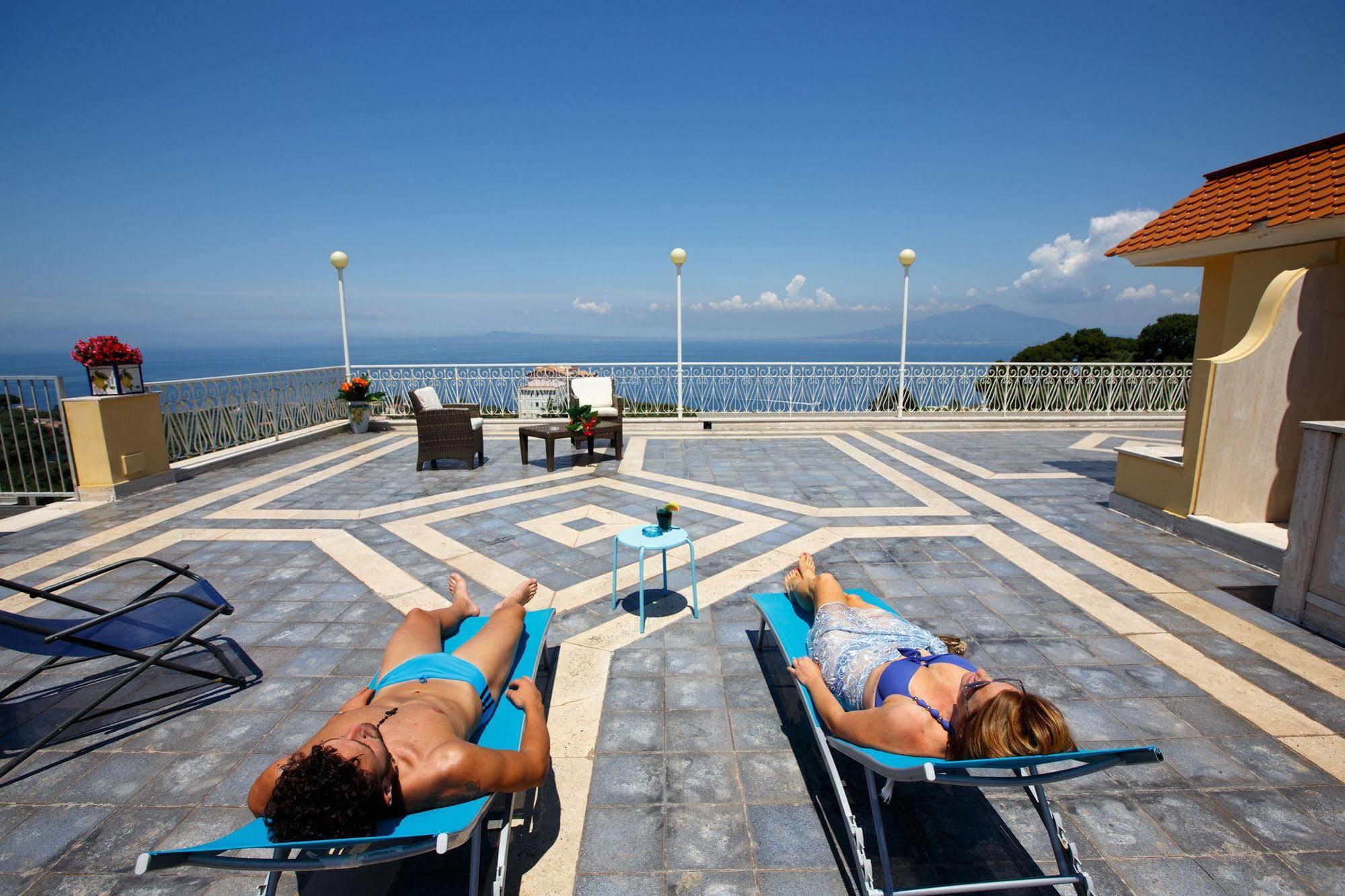 Johanna Park Hotel Sorrento Esterno foto